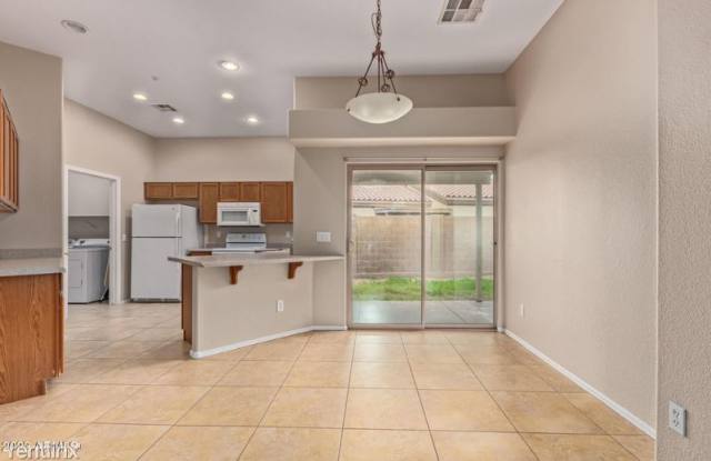 8118 W Mary Jane Lane Gallery 4