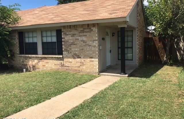 4458 Chapman St - 4458 Chapman Street, The Colony, TX 75056