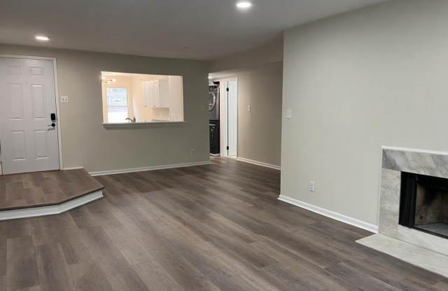 21 PICKERING Court photos photos
