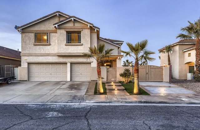 Beautiful pool home w/ RV Parking photos photos