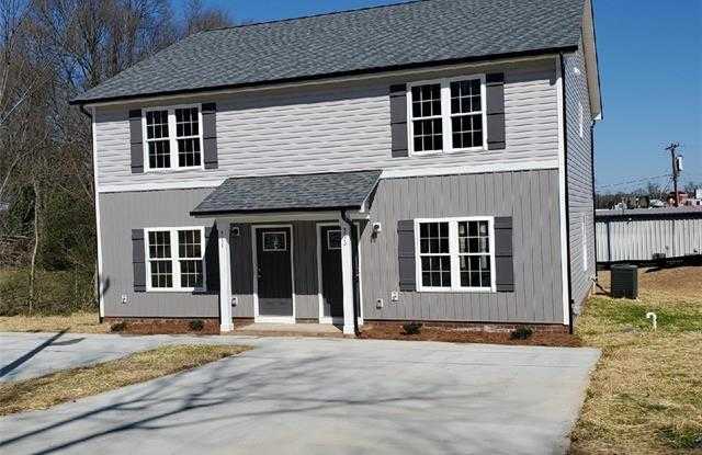 311 Dot Avenue - 311 Dot Ave, Kannapolis, NC 28083