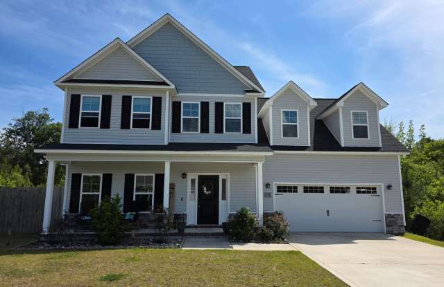 Spacious & Stylish Living Near Camp Lejeune with Expansive Fenced Backyard photos photos
