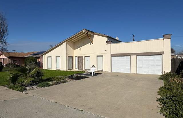 Cozy  Spacious Lemoore Home Rent Ready! - 534 Ash Street, Lemoore, CA 93245