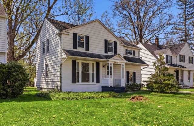 Charming 3BR Home in Warrensville Heights | Fresh Interior + New Roof | CMHA Welcome Gallery 4