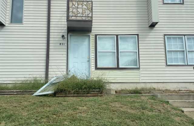 3 bed 1.5 bath town home. photos photos