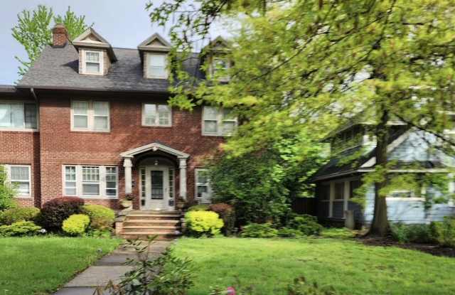 2501 Euclid Heights Boulevard photos photos