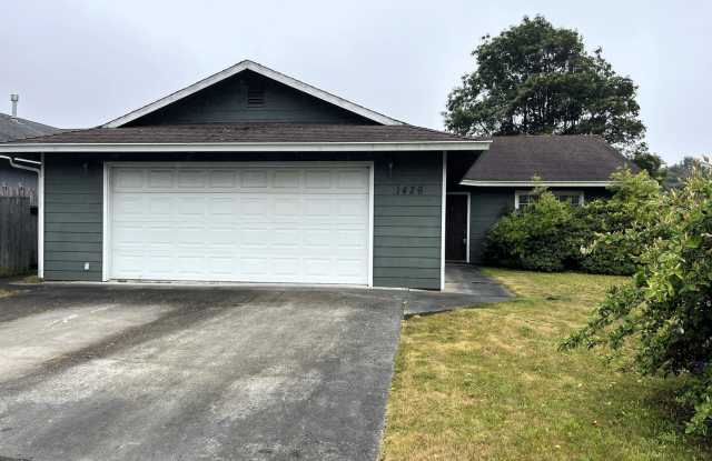 Pet-Friendly 3 Bed 2 Bath McKinleyville Home photos photos Pet-Friendly 3 Bed 2 Bath McKinleyville Home photos photos