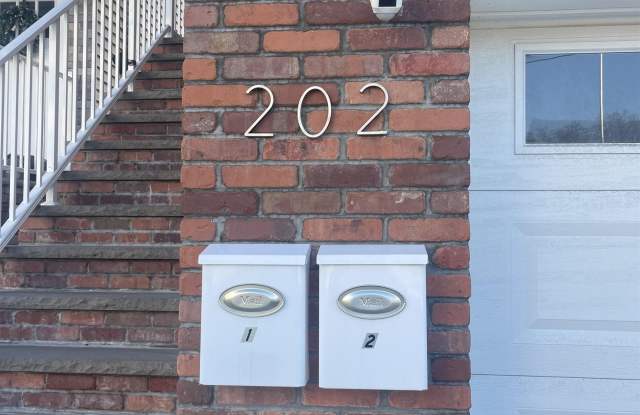 202 KENNEDY BLVD photos photos