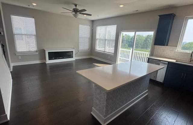 4774 FRANKLIN CIRCLE Gallery 4