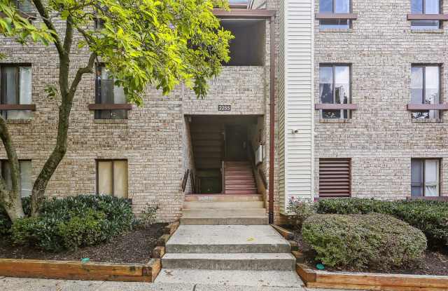 2255 Castle Rock Sq Apt 21C Gallery 3