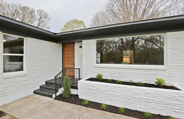 9911 E Lake Highlands Drive Gallery 4