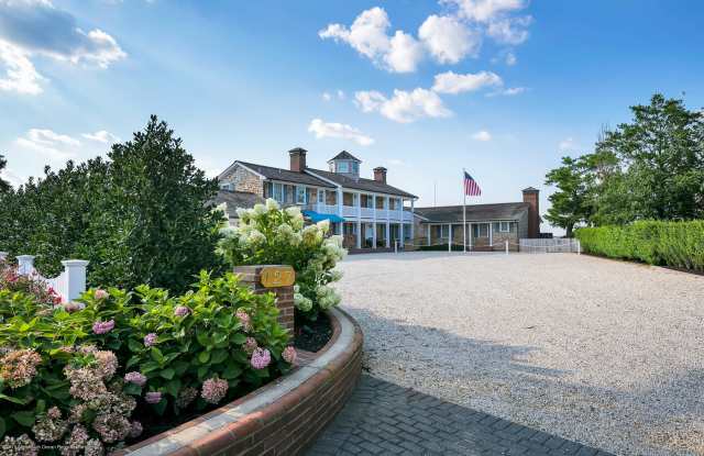 127 Curtis Point Drive Gallery 2