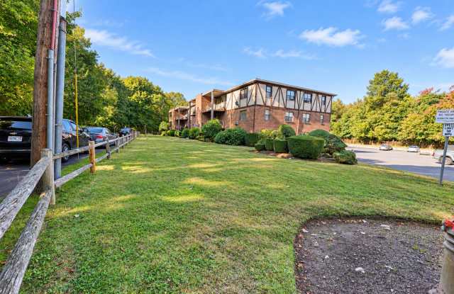 75 Elmwood Park Gallery 1