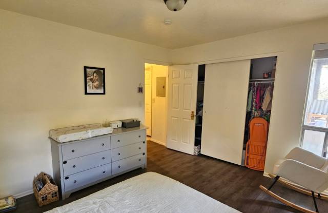 4879 S 350 E photos photos