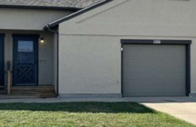 1324 Dakota Drive Gallery 1
