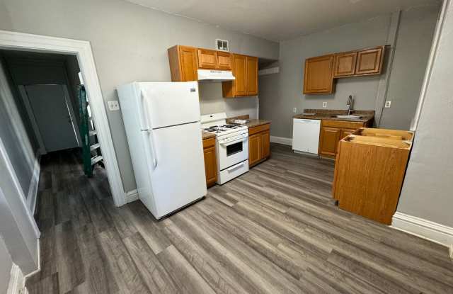 Lovely Two Bedroom House Next to Playground - 7303 Denniston Avenue, Swissvale, PA 15218