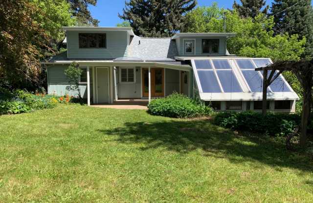 Amazing 2BD/2BA Chautauqua Home! photos photos