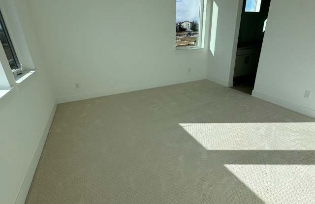 707 Saddle Drive Gallery 3
