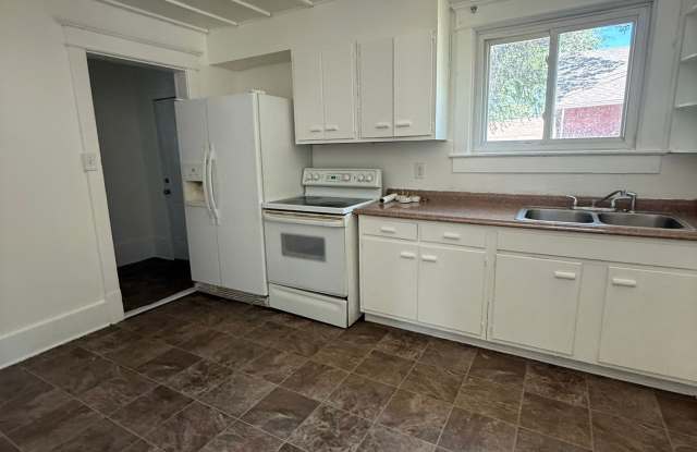 23 Custer AveUnit A photos photos