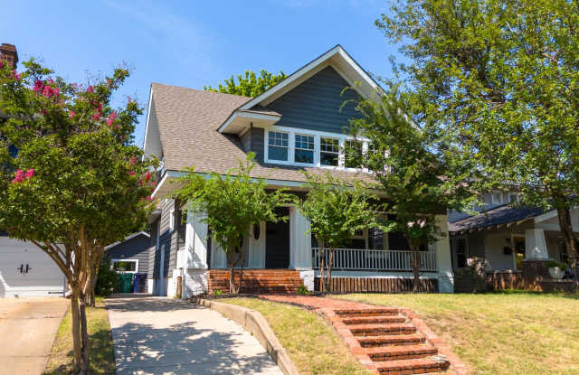 Must See Home in Mesta Park! Move in special!! photos photos