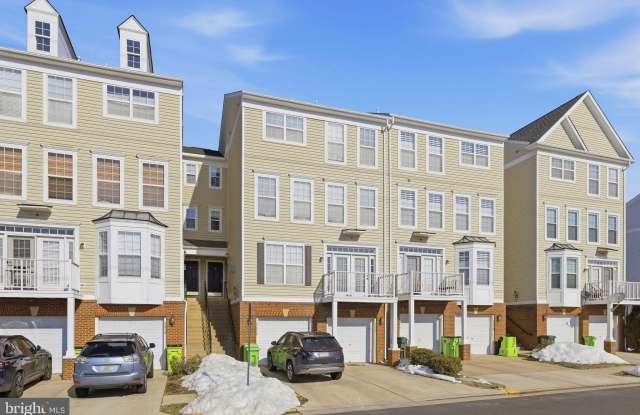 2454 CURIE Court unit: 24 photos photos