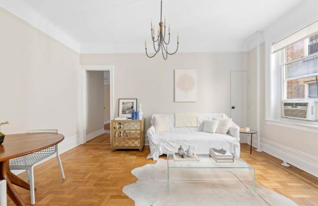 125 West 12th Street 3F photos photos