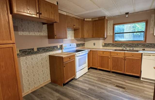 1688 Red Hill Road photos photos