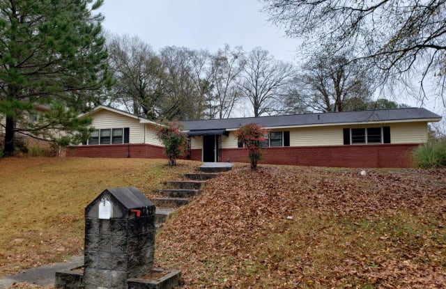 1403 Graceland Ct - 1403 Graceland Court, Morrow, GA 30260