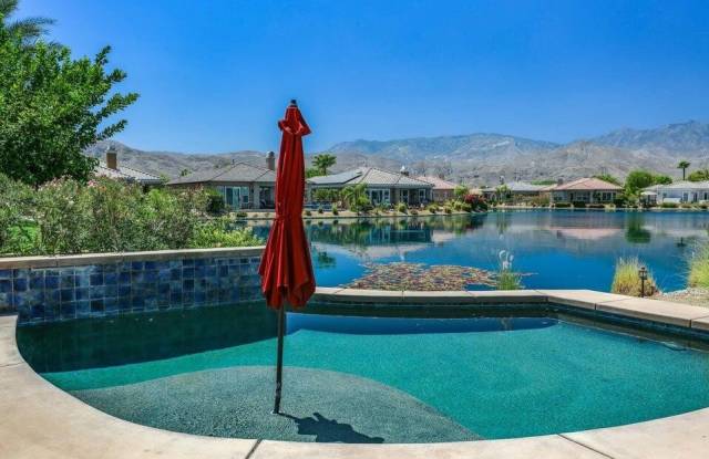 127 Shoreline Drive photos photos