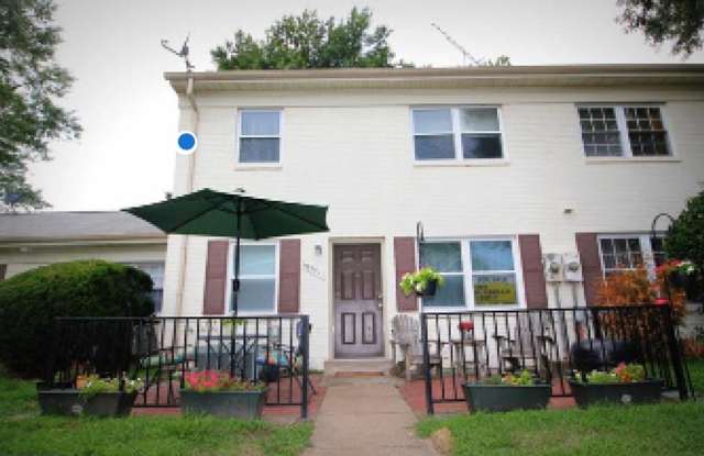 Welcome home to this inviting two-level, 2-bedroom, 1.5-bath residence in a convenient Lorton location! Gallery 1
