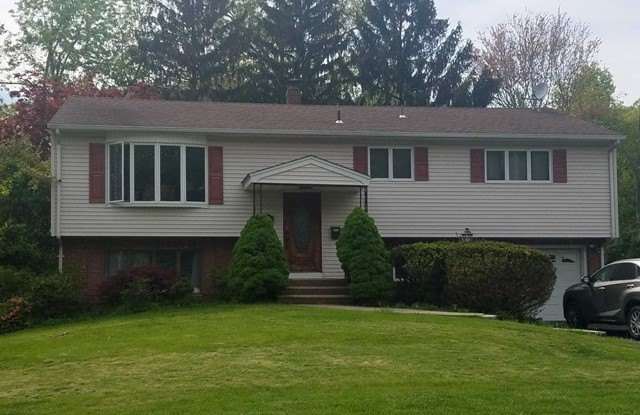 415 Birchtree Lane - 415 Birchtree Lane, Northvale, NJ 07647