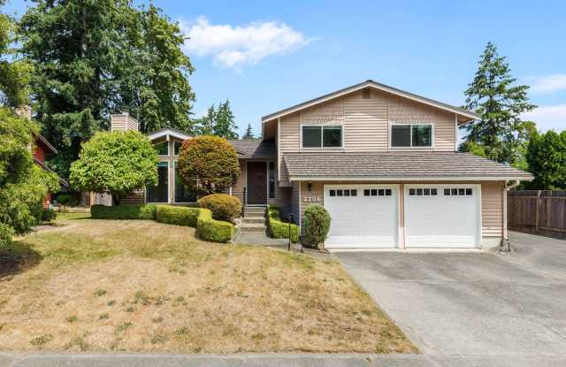 Updated Renton Home with Spacious Layout & Private Yard photos photos
