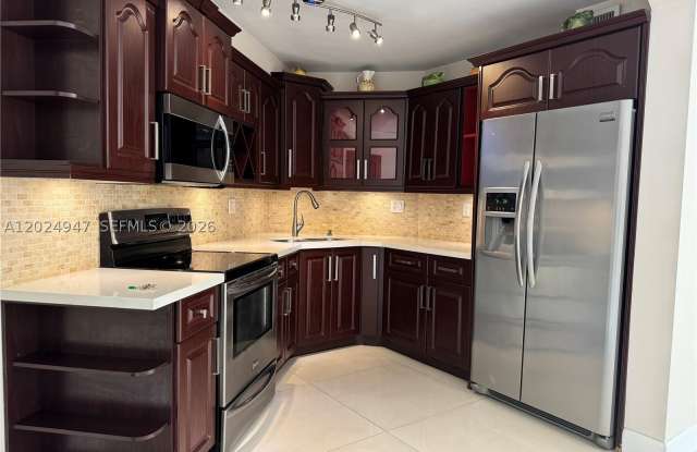 9411 Fontainebleau Blvd photos photos
