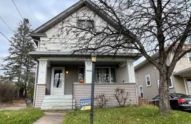 AVAILABLE JUNE - 4 Bed 2 Bath Charming Home photos photos