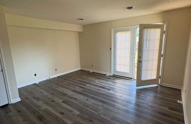 1712 Highland Way, Unit D Gallery 3