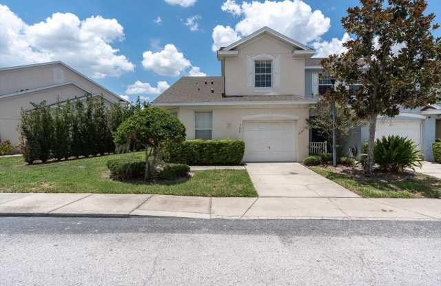 Spacious 3-Bedroom Townhome Riverview Gallery 3