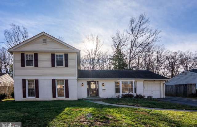 8209 MOCKINGBIRD Drive photos photos