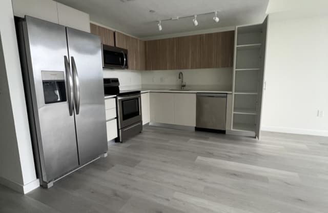 1102 Northwest 7th St. photos photos