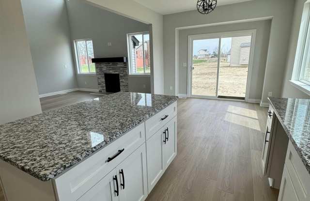 1448 Woodlake Ln Gallery 4