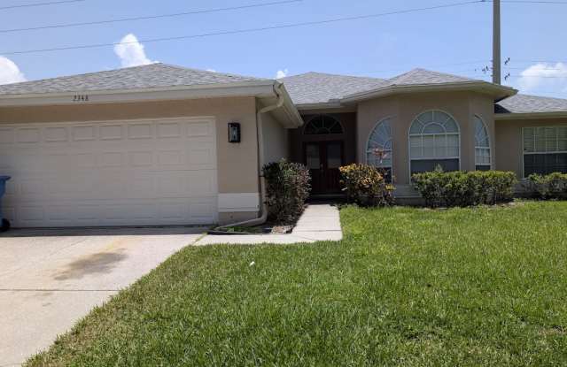 2348 Lilac Dr photos photos