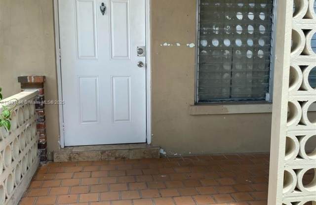 1788 SW 7th St photos photos