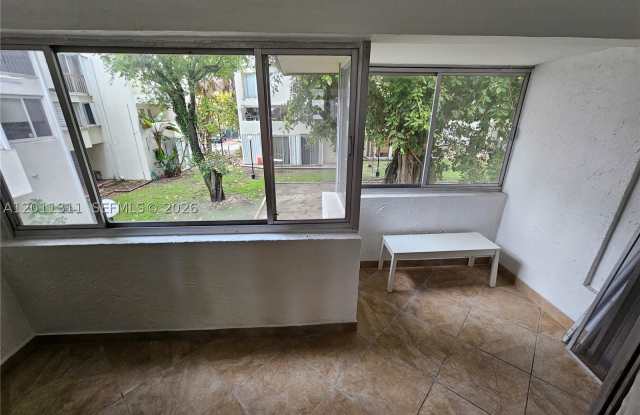1912 SW 17th Ave photos photos
