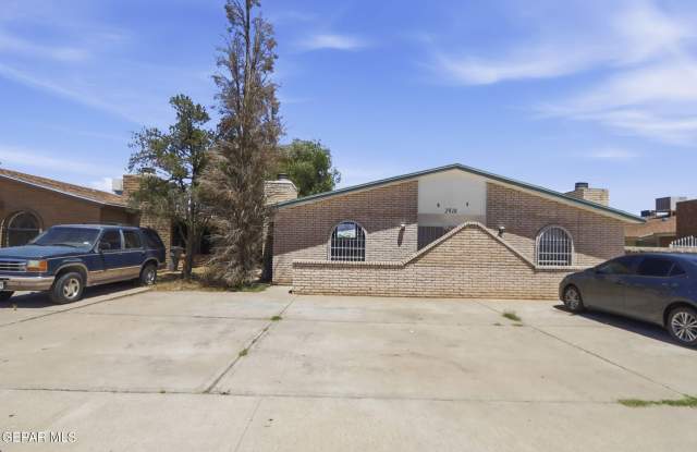 2918 E Glen Drive photos photos