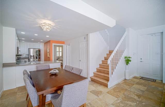 8523 LEATHERLEAF Lane Gallery 4