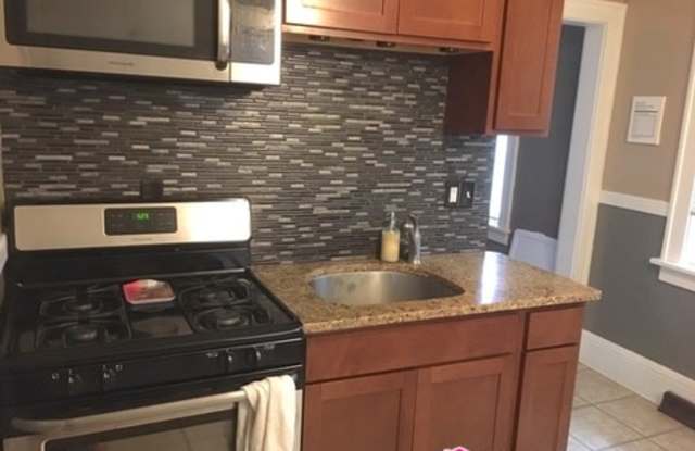 1154 Marshall Avenue - 1154 County Road 35, St. Paul, MN 55104