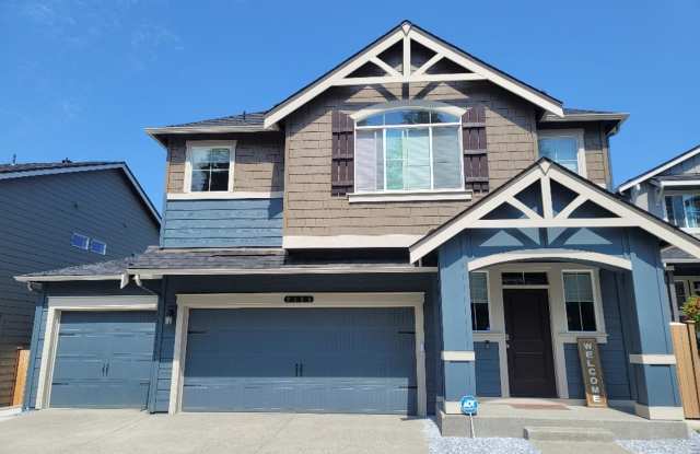 Edgewood home for rent - 4 bedroom 3 bath - Furnished -short term housing -Air Conditioning! Available 9-10-2024! - 2134 83rd Avenue East, Edgewood, WA 98371