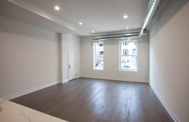 831 North Wolcott Avenue Gallery 2