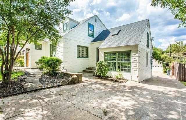 6929 Hammond Avenue Gallery 2