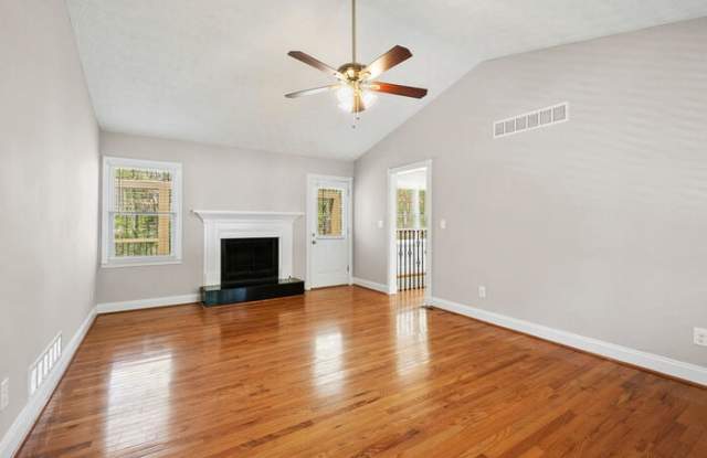 804 Oak Trce Gallery 2