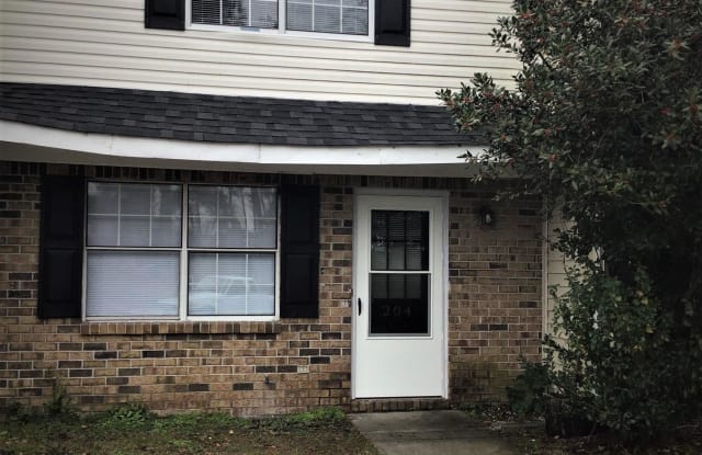 204 Myrtlewood Circle - 204 Myrtlewood Circle, Jacksonville, NC 28546